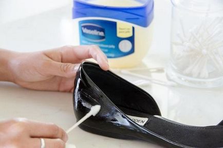 Як доглядати за лакованим взуттям в домашніх умовах