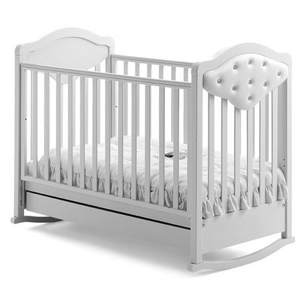 Cum sa alegi un pat pentru un nou-nascut