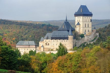 Castelul Karlstejn, cum să ajungi de la Praga și să nu te pierzi