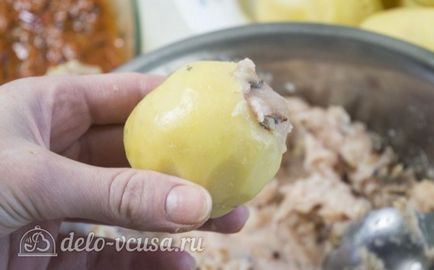 Burgonya fészek csirke recept egy fotó - egy lépésről lépésre főzés burgonya kitöltésével rések