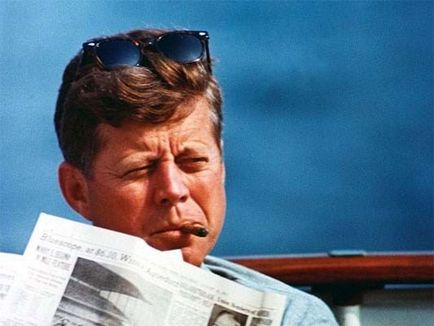 Kennedy a ucis dolarul ..., recenzorul