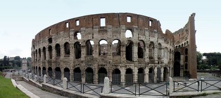 Colosseumul de la Roma este principala atracție a capitalei Italiei