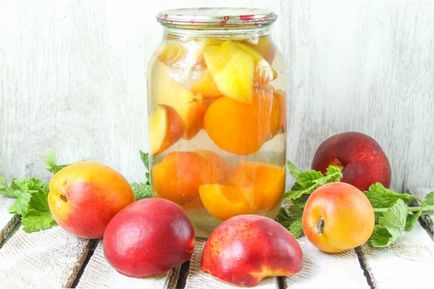 Компот з персиків і абрикосів на зиму без стерилізації рецепт з фото
