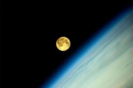 Gyönyörű fotók szuperhold 2014 július 12 a Hold megközelíti egy rövid távolságra a földre (fotó)