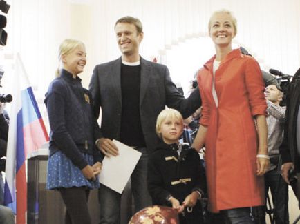 Kerek Golikova frufru, fekete öltöny Nabiullina és csipke vissza Timosenko hibákat ruházat (friss mikron) Kerek Golikova frufru, fekete öltöny Nabiullina és csipke vissza Timosenko hibákat ruházat,