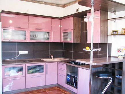 Bucătărie lilac color fotografie fațade alb-liliac de interior, design și o combinație de bucătărie colț,