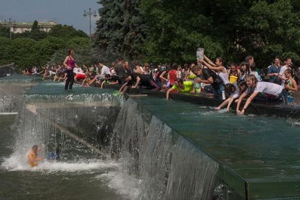 Лео Карлин, когато много работа, след което можете да забравите за жегата