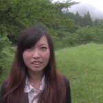 Egy kis videó vázlatot a japán macska és beszélgetni vele