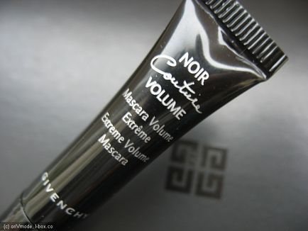 Noir couture térfogatú, ömlesztett tinta Givenchy