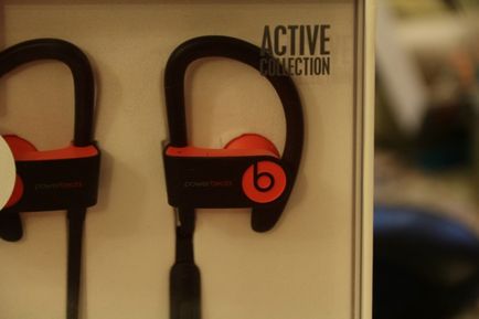 Privirea de ansamblu a căștilor wireless bate powerbeats3 wireless - când alegerea este mică