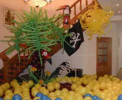 Оформлення кулями вечірки в піратському стилі