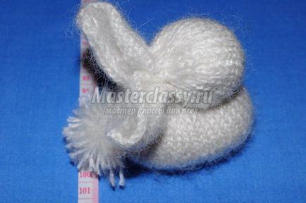 Iepure de iepure (amigurumi tricotat)