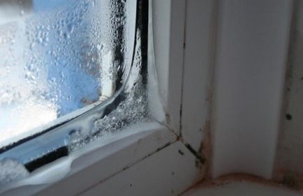 Чому течуть пластикові вікна і дерев'яні причини і рішення