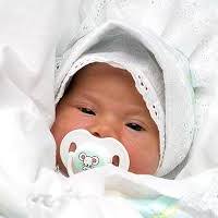 Motivele pentru care un nou-născut își roagă ochii, mama, tata și copilul!