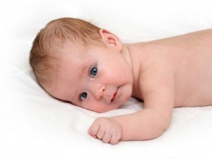 Gyermek 3 hónapig nem tartja a fejét, a gyermek akár egy évig