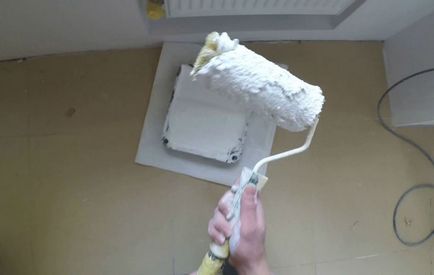 Repararea plafonului în fotografia de birou, cu propriile mâini