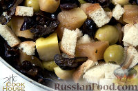 Рецепт курка з чорносливом, яблуками і оливками на