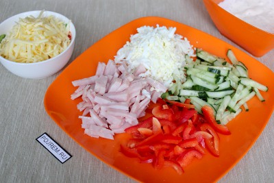 Salată cu șuncă, brânză, castravete și ou - rețetă pas cu pas cu fotografie cum să gătești