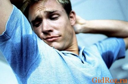 Cauzele puternice de transpirație la bărbați în timpul somnului sunt asociate cu sistemul endocrin