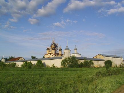 Manastirea Sfanta Treime din Zeleni descriere, istorie, fotografie, adresa exacta