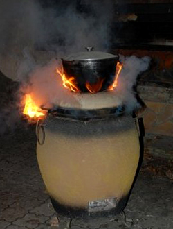 Tandoor, aragaz oriental, caracteristici, pregătire tandoor, tacamuri ceramice, vânzare tandoor,