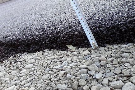 Tehnologia așezării asfaltului pe amestec de piatră-nisip zdrobit