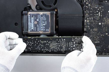 Instalarea ssd-ului suplimentar în imac 21