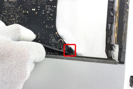 Instalarea ssd-ului suplimentar în imac 21