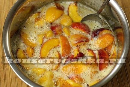Jam származó őszibarack és sárgabarack télen recept fényképpel (lekvár) Jam származó őszibarack és sárgabarack télen recept egy fotó