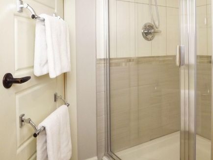 Törölköző a fürdőszobában törölköző Fal és más modellek, ezzel a (akasztók) Törölköző a fürdőszobában törölköző Fal és a többi modell, így azok