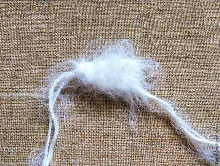 Am tricotat cu ace de tricotat ale acestui iepure miniatural - târg de meșteșugari - manual, manual