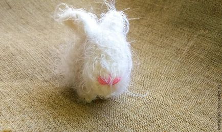Am tricotat cu ace de tricotat ale acestui iepure miniatural - târg de meșteșugari - manual, manual