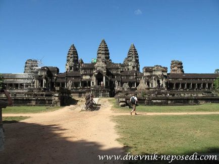 Templul lui Angkor Wat (Cambodgia), jurnal de neparticipare