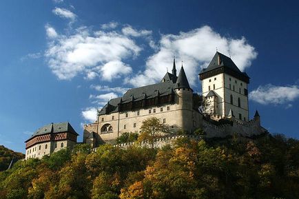 Castelul Karlstejn din Praga fotografie, video, istorie