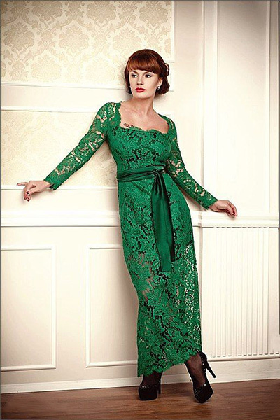 Rochie din dantelă verde - pentru femeile luminoase și active de modă