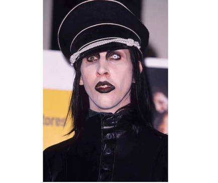 19 Fapte despre un tip neobișnuit numit Marilyn Manson