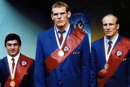 Alexander Karelin - életrajz, fotók, személyes élet, hírek 2017 harcol (Alexander Karelin felesége) Alexander Karelin - életrajz, fotók, személyes élet, hírek 2017 harcol