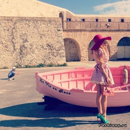 Alena vodonayeva - imagini noi sugerează să privești imaginile noi ale alenei de apă de la instagram