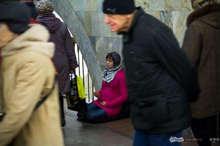 Afaceri în rusă cerșetori în metrou (11 fotografii)