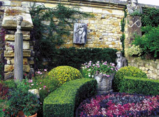 Центр ландшафтного дизайну - садовий дворик - італійський стиль саду
