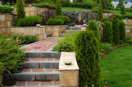 Центр ландшафтного дизайну - садовий дворик - італійський стиль саду