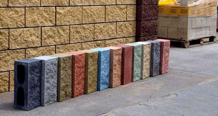 Декоративні будівельні бетонні блоки для стовпів паркану