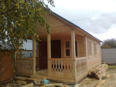 Case și băi dintr-un bar în zona Kaluga, construirea casei și bai pentru contracție în Kaluga