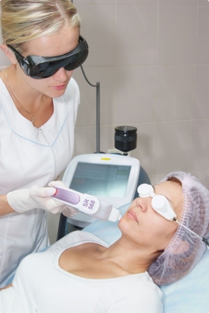 Фототерапія шкіри характеристика методу, при яких хворобах застосовується, ефективність