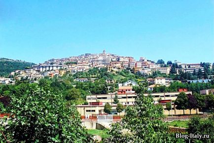 Fiuggi - stațiune termală italiană, apă minerală fuji