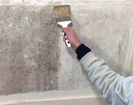 Mosni a falakat festés előtt - javítás és építőipari vállalat „house-mester”