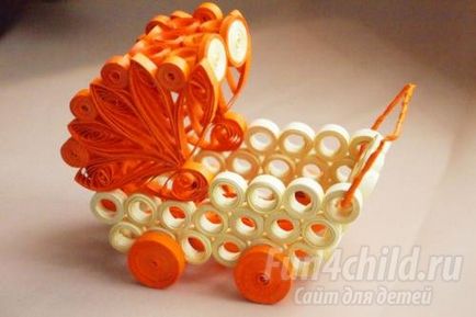 Un cărucior de jucărie în tehnica de quilling pentru o fată