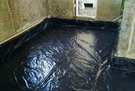 Яка товщина бетонної стяжки водяної теплої підлоги потрібна