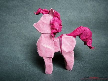 Як зробити рожеву поні
