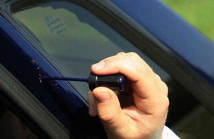 Creion pentru a elimina zgârieturile din recenziile mașinii de marcare pentru mașini